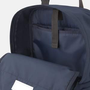 Mochila Casual para Portátil de Tela Ecológica Personalizada de Fábrica, Fabricada con Material Reciclado RPET, Nailon y Poliéster - Product Image 2