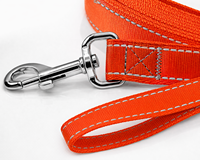 NOVIPET Laisse pour chien en nylon réfléchissant, crochet en alliage de zinc robuste, coutures réfléchissantes double face, laisse de sécurité nocturne pour animaux de compagnie