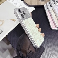 Coque de téléphone de luxe scintillante avec protection d'objectif de caméra laser pour iPhone 14 Pro Max iPhone 17 – Étui de téléphone tendance en TPU