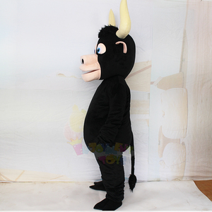 Costume da Mascotte Toro Nero Personalizzato di Alta Qualità, Personaggio Cartoonesco in Peluche per Eventi, Promozioni, Carnevale e Feste in Maschera - Product Image 3