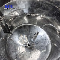 Cuve de mélange liquide en acier inoxydable avec trémie à poudre et pompe centrifuge pour l'alimentation et les cosmétiques