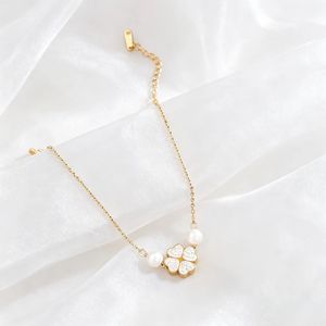 Bracelet en acier inoxydable avec <span class=keywords><strong>perle</strong></span> et trèfle à quatre feuilles pour femme, style INS, minimaliste, luxueux, élégant, bijoux de mode, cadeau - Product Image 4