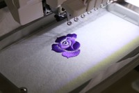 Offre Spéciale 1200 tr/min broderie ordinateur Machine tête unique Machine à broder 15 aiguilles plat Machine à broder pour chapeau T-shirt