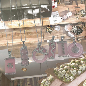 จี้ห้อยคอรูปกรงมังกรประดับ<span class=keywords><strong>หยก</strong></span>สีดำเขียวลาเวนเดอร์ชุบทอง 18K สำหรับเด็ก รุ่นขายดีประจำปี <span class=keywords><strong>2022</strong></span> จาก Jialin พร้อมสายสร้อยแบบกล่อง - Product Image 3