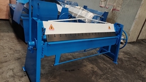 Manuelle Faltmaschine 2000mm Handbetriebener Blechbieger mit Edelstahl- & Aluminiumkonstruktion 60° Biegewinkel - Product Image 2