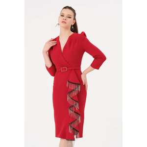 Robe de soirée asymétrique rouge 1610 à col en V avec franges, taille naturelle, faite à la main - Product Image 1