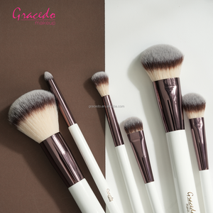 Ensemble professionnel de 6 pinceaux de maquillage à manche en bois, poils synthétiques doux, pour le visage et les yeux, fabrication OEM sur mesure - Product Image 3