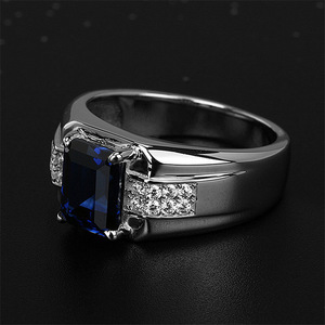 Bague pour homme en saphir bleu avec diamants pavés, design géométrique, bijoux fins pour tous les jours - Product Image 1