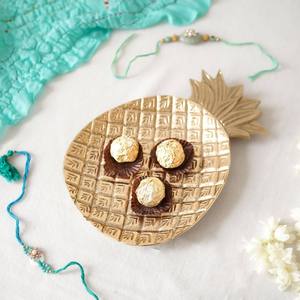 Decorative Trays <b>Pineapple</b> Metal Tray Gold Stylish Home Decor Centerpiece Modern Handmade Elegant Durable Tabletop - Product Image 5