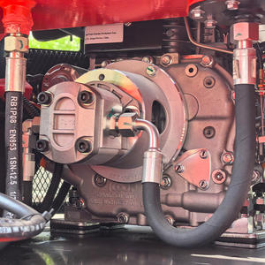 Mini pelleteuse domestique 0.8 tonnes pelleteuse 13.5hp chenille à essence Briggs & Stratton moteur à gaz certifié EPA - Product Image 4