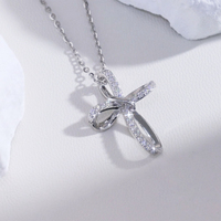 Pendentif croix en moissanite VVS1 certifiée GRA, collier en argent sterling 925 avec breloque Jésus pour femme, cadeaux d'anniversaire et de Noël