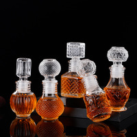 Mini bouteille de vin en verre mince transparent de 50ml décorée et scellée pot de stockage de vin petit carmin de raisin décanteur