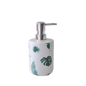 Fournisseur direct d'usine, ensemble <span class=keywords><strong>de</strong></span> <span class=keywords><strong>salle</strong></span> <span class=keywords><strong>de</strong></span> <span class=keywords><strong>bain</strong></span> en céramique à motifs <span class=keywords><strong>de</strong></span> plantes tropicales vertes, ensemble <span class=keywords><strong>de</strong></span> cinq pièces <span class=keywords><strong>pour</strong></span> la décoration d'hôtel - Product Image 2