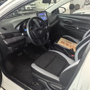Toyota <span class=keywords><strong>Yaris</strong></span> L Compacto, Hatchback, 1.5L, Automático, 5 Plazas, 2WD, Volante a la Izquierda, Gasolina, Usado, Frenos de Disco en las Cuatro Ruedas, para Uso Diario - Product Image 4