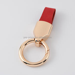 سلسلة مفاتيح للسيارة من الجلد المعدني مخصصة للبيع بالجملة حسب الطلب - Product Image 3