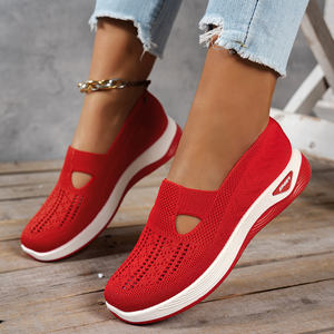 حذاء نسائي من الشركة الأصلية بتصميم عصري جديد للمشي حذاء رياضي مسطح للصيف حذاء للركض للسيدات - Product Image 2