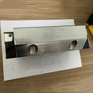 Ban đầu <span class=keywords><strong>rexroth</strong></span> tuyến tính hướng dẫn trượt khối r185342310 r18534232x - Product Image 6