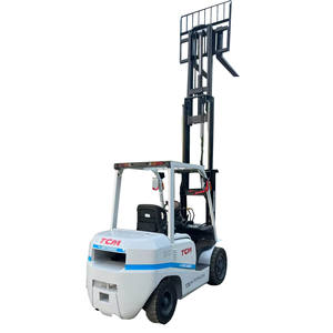 2019-2024 Chariot élévateur diesel TCM 3T d'occasion 4.5m blanc Machines de construction de haute qualité pour le commerce de détail Fabriqué au Japon - Product Image 1