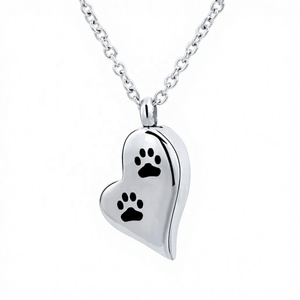 Kalung Kremasi Bentuk Hati untuk Kucing Anjing, Bahan Stainless Steel dengan Cetakan Jejak Kaki, Kenang-kenangan Memorial, Liontin Jejak Kaki Hewan Peliharaan, Pesta Kristen - Product Image 1