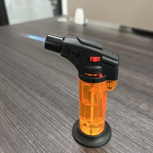 QD888 Encendedor inflable de alta temperatura a prueba de viento directo para soldadura, moxibustión, incienso, barbacoa, cigarros y bakiriki - Product Image 1