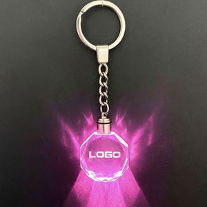 Llavero de Cristal Duradero con Grabado Láser 3D, Recuerdo de Graduación, Marca Corporativa, Incluye Batería, Venta al Por Mayor - Product Image 4