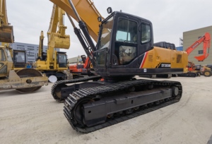 Zoomlion New Design 1.0m Bucket Capacity <b>Hydraulic</b> 20 Ton Crawler Excavator ZE215E 365 with Spare <b>Parts</b> - Product Image 4