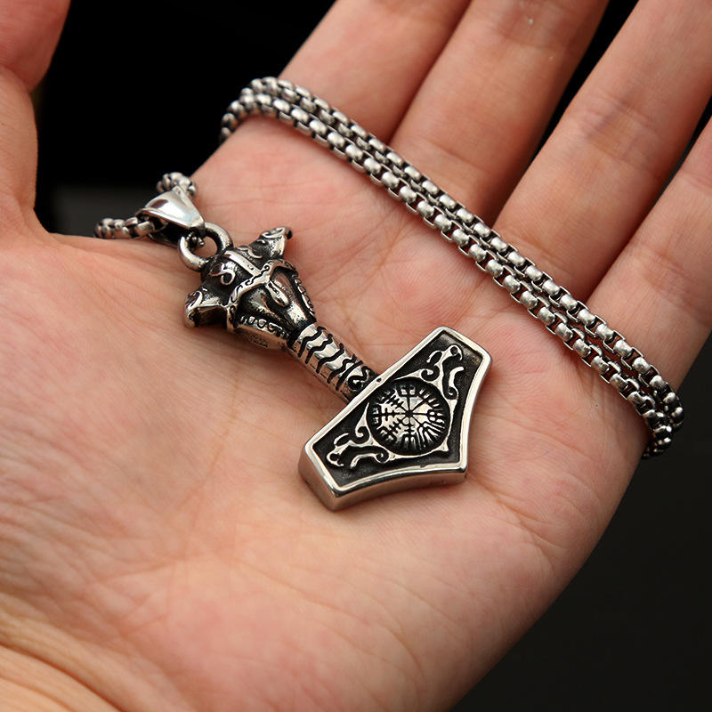 จี้เหล็กพร้อมโซ่มุก [60ซม.]