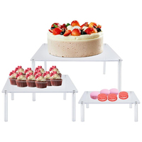 Présentoir à gâteaux carré multi-niveaux en acrylique, support de merchandising stable et transparent pour desserts, usage commercial pour les chaînes de pâtisseries