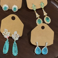 Anting-anting stud wanita gaya mewah ringan musim panas, berbahan kuningan lapis emas 18K, bertabur zircon biru laut segar.