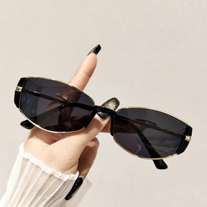 <b>Retro</b> Rectangle <b>Sunglasses</b> For Women Full Rim Polarized UV400 Metal Frame Sun Protection 2025 Style - Product Image 4