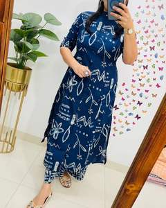 Trajes Tradicionales Indios y Pakistaníes para Mujer de Oficina, en Puro Algodón, Hermosos Colores, Diseño Estampado de Hojas, Conjunto de Kurta Listo para Usar - Product Image 4