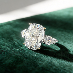 Bague de fiançailles de luxe Provence Jewelry en argent sterling plaqué rhodium avec pierre de moissanite taille poire couleur DEF, cadeau pour femme - Product Image 4