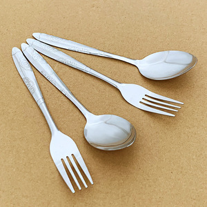 Ensemble de couverts en acier inoxydable à motif semi-entièrement gravé, comprenant couteau, cuillère et fourchette, couleur argent, pour fêtes et mariages - Product Image 2