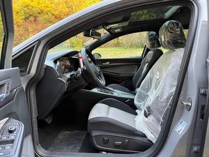 Volkswagen Golf 2025 Usado, Modelo Facelift 2 300TSI R-Line, Gasolina, 5 Puertas, 5 Asientos, Hatchback - Product Image 6