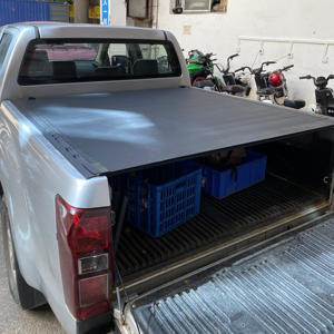 Accessoires de ramassage à opération rapide : Couverture rigide enroulable pour benne de pick-up, compatible avec Mazda BT-50 - Product Image 4