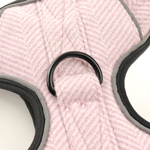 2Goodpups Kit Essentiel pour Chiot avec Porte-Crottes Rembourré Rose, Harnais Anti-Traction pour Grands Reptiles - Harnais et Laisse pour Reptiles, Ensemble de Sacs à Déchets (Grand) - Product Image 4