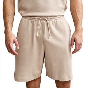 Ensemble t-shirt et short pour homme, couleur beige, col rond, tissu tricoté respirant, style décontracté pour l'été - Product Image 3