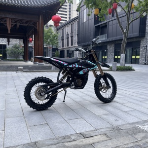 Moto tout-terrain légère haute performance Surron pour jeunes, 58V 22Ah 8KW 185N.m 40.4mph, moto pour enfants pour la conduite en plein air - Product Image 5