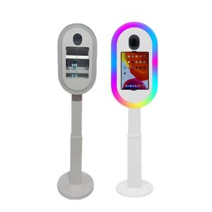 Photomaton surélevé pour iPad compatible avec télécommande et flash/parapluie doux - Télécommande sans fil permettant de régler les paramètres à distance - Product Image 1