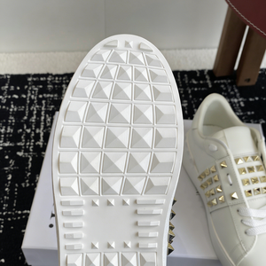 Sneakers en cuir blanc avec détails de rivets dorés, chaussures à plateforme décontractées à lacets pour hommes et femmes - Product Image 3