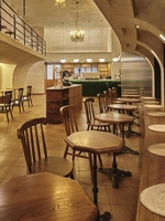Meubles de table de restaurant de style antique en bois de chêne massif d'épaisseur petit dessus de table octogonal pour restaurant