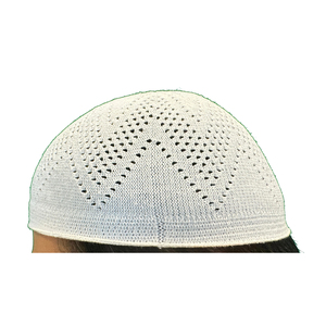 Chapeau de prière islamique léger en tricot pour homme – Casquette respirante pour l'été et le printemps, idéale pour la mosquée, les événements religieux et le culte quotidien - Product Image 4