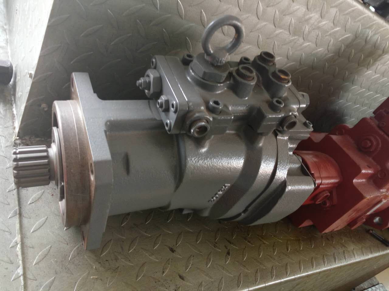 ZX160 ZX180 EXCAVATOR HYDRAULIC MAIN PUMP - Reliable Performance