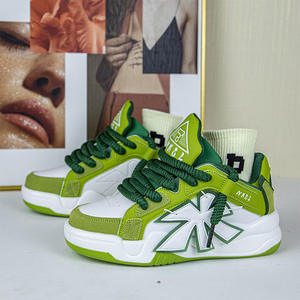 Chaussures de skate à plateforme pour hommes, semelle épaisse, design rehaussant, baskets de sport décontractées multicolores, style marche, vente en gros - Product Image 2