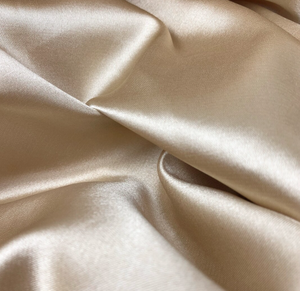 <span class=keywords><strong>Felpa</strong></span> <span class=keywords><strong>con</strong></span> <span class=keywords><strong>Cappuccio</strong></span> Oversize di Lusso in Cotone/Poliestere per Uomo e <span class=keywords><strong>Donna</strong></span>, Personalizzabile <span class=keywords><strong>con</strong></span> Fodera in Raso di Seta e <span class=keywords><strong>Cappuccio</strong></span> in Seta - Product Image 3