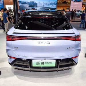 Sello BYD 07 DM-i 2025 DM-i 1.5L 125km 2WD Modelo de lujo PHEV - Product Image 3