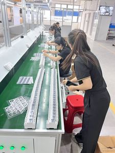 Kinee tipo de barco <span class=keywords><strong>Fata</strong></span> DIN RAIL Sobre Protector de corriente Auto-reinicio Led Pantalla digital Estabilizadores de protección de voltaje con interruptor - Product Image 6