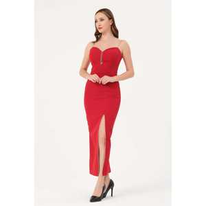 Robe de soirée moulante rouge élégante avec décolleté cœur et fente latérale en satin, taille naturelle, idéale pour les événements formels - Product Image 3