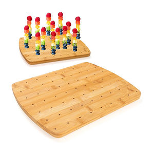 Planche à découper rectangulaire <span class=keywords><strong>barbecue</strong></span> 63 trous bambou support de broche alimentaire incurvé pour fête de restauration - Product Image 1