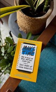 หนังสือ Make Time Book วิธีโฟกัสสิ่งสำคัญในทุกวัน โดย เจค แนป และ จอห์น เซราสกี้ หนังสือเพิ่มประสิทธิภาพการทำงาน มีจำหน่ายแล้ว - Product Image 3